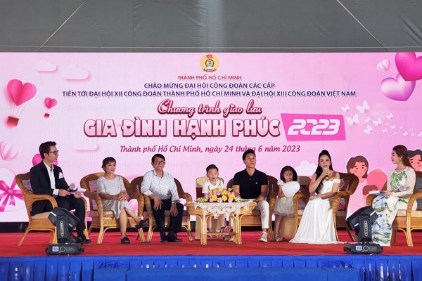 Giao lưu “Gia đình hạnh phúc” dành cho công nhân lao động khó khăn - Anh 1