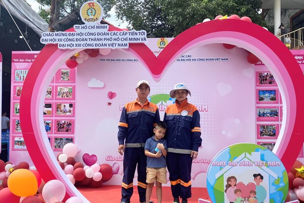 Giao lưu “Gia đình hạnh phúc” dành cho công nhân lao động khó khăn - Anh 2