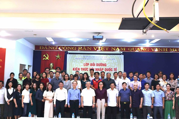 Khai giảng Lớp Bồi dưỡng kiến thức hội nhập quốc tế năm 2023 tại TP.HCM - Anh 2