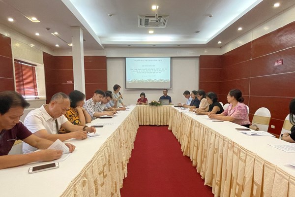 Phổ biến giáo dục pháp luật về VHTTDL cho đồng bào dân tộc thiểu số: Ngắn gọn, đơn giản, dễ hiểu - Anh 1