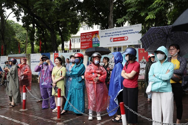 Bộ GD&ĐT chuyển thông tin về việc ảnh chụp đề thi môn Ngữ văn xuất hiện trên mạng đến Bộ Công an để xác minh - Anh 5