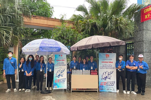 Bộ GD&ĐT chuyển thông tin về việc ảnh chụp đề thi môn Ngữ văn xuất hiện trên mạng đến Bộ Công an để xác minh - Anh 6