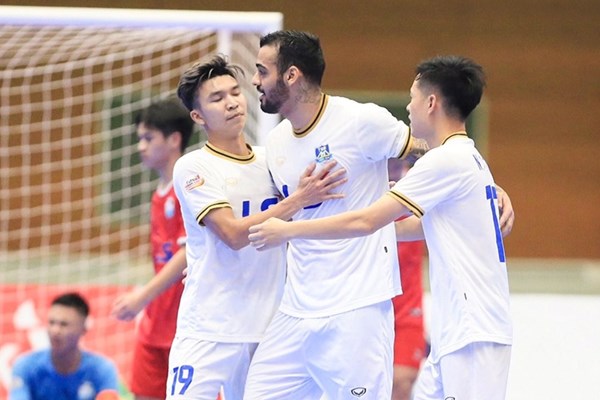 Ngoại binh toả sáng, Sahako trở lại đường đua vô địch giải Futsal VĐQG - Anh 3