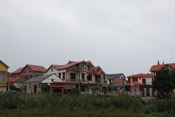 Tạm giữ hình sự nữ giám đốc công ty bất động sản chiếm đoạt 3 tỉ đồng - Anh 1