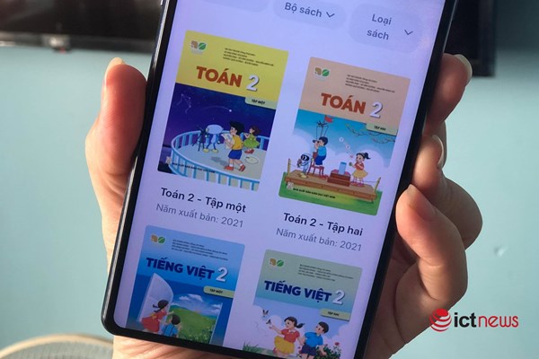 Sách giáo khoa điện tử: Hướng đi của tương lai - Anh 1