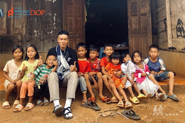 Đêm nhạc gây quỹ từ thiện “Hoa Xuyến Chi” - Anh 3