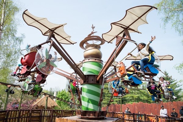 “Thế giới giải trí VinWonders” sắp ra mắt ở bờ đông Hà Nội - Anh 2