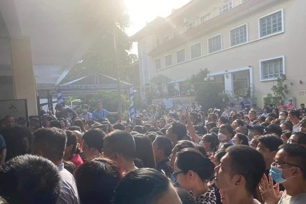 Hà Nội quá tải trường công và “sốt” trường tư - Anh 1