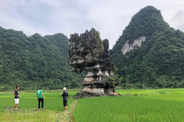 Tuyến trải nghiệm “Một thời hoa lửa” ở Công viên địa chất toàn cầu Non nước Cao Bằng - Anh 1