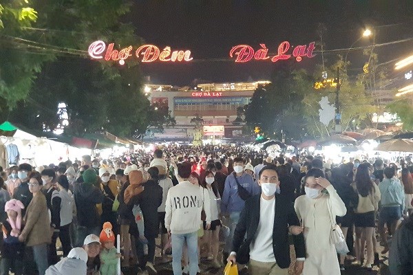 Đà Lạt sẽ hình thành nhiều mô hình phát triển kinh tế về đêm - Anh 1