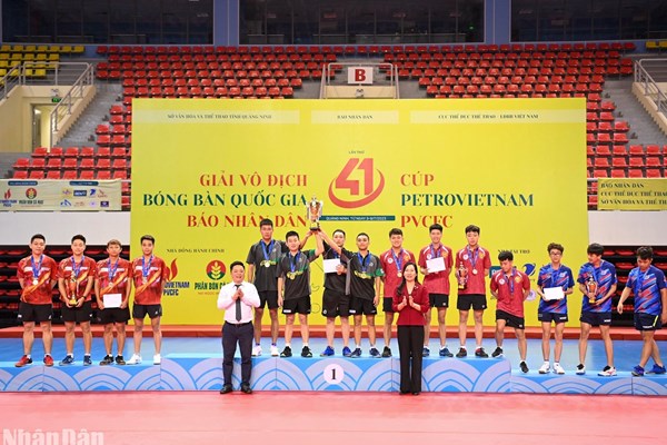 Anh Tú vô địch Giải vô địch bóng bàn quốc gia Báo Nhân Dân - Anh 3