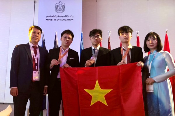 Đội tuyển Olympic Sinh học quốc tế của Việt Nam giành huy chương toàn đoàn - Anh 1