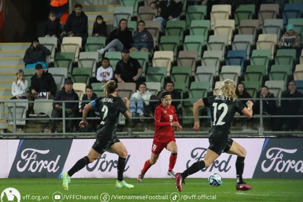 Đội tuyển bóng đá nữ “thử lửa” trước World Cup - Anh 1