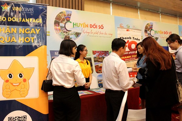 Chuyển đổi số là xu thế tất yếu - Anh 1