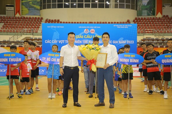 382 VĐV dự Giải cầu lông các tay vợt thiếu niên, trẻ xuất sắc quốc gia 2023 - Anh 2