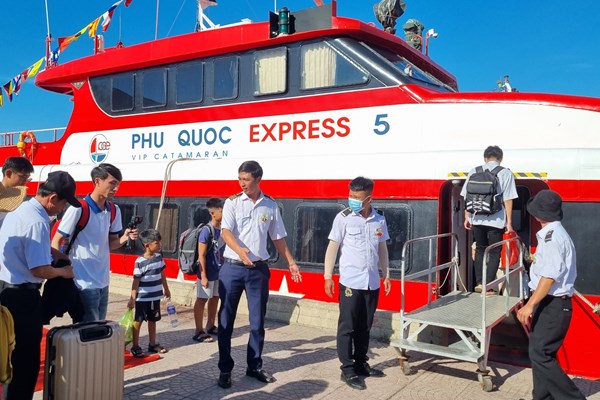 Khai trương tuyến tàu cao tốc Sa Kỳ - Lý Sơn kết nối du lịch - Anh 2