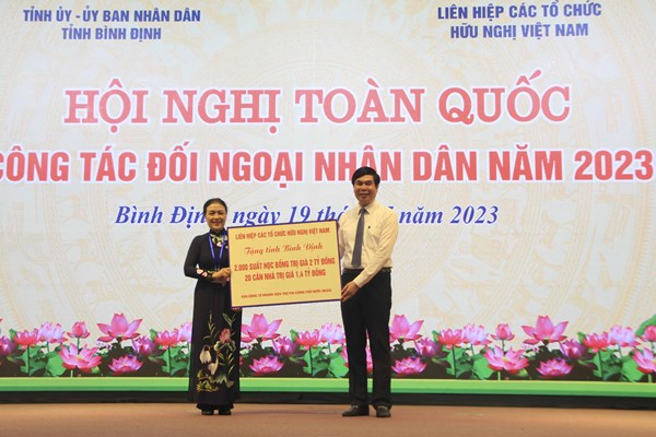Đổi mới, nâng cao hiệu quả hoạt động của hệ thống Liên hiệp các tổ chức hữu nghị Việt Nam - Anh 3