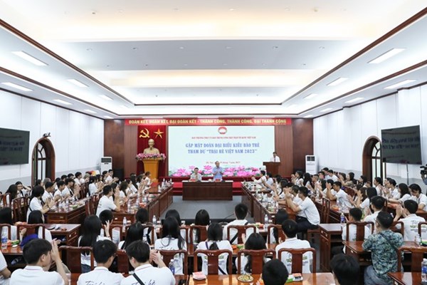 Khởi động Trại hè Việt Nam 2023 - Anh 2