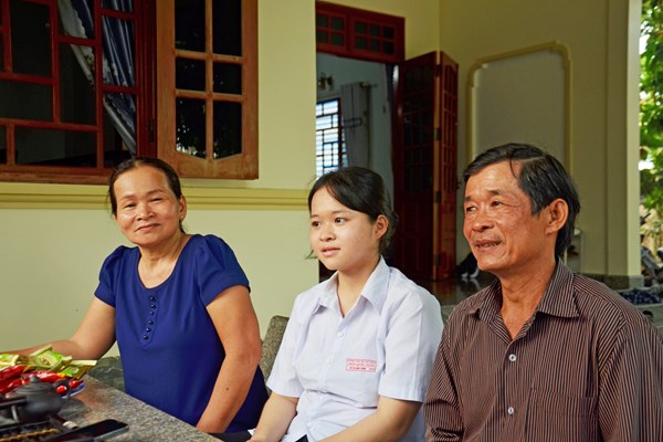 Thủ khoa tốt nghiệp THPT đam mê môn Lịch sử - Anh 2