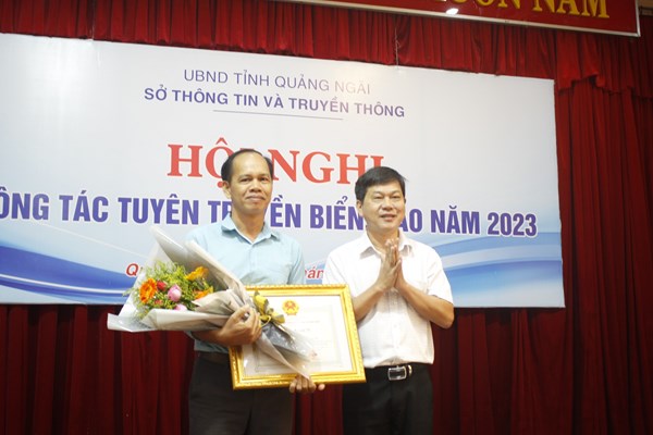 Quảng Ngãi tuyên truyền, phổ biến những kiến thức pháp luật quốc tế và trong nước về biển đảo - Anh 2