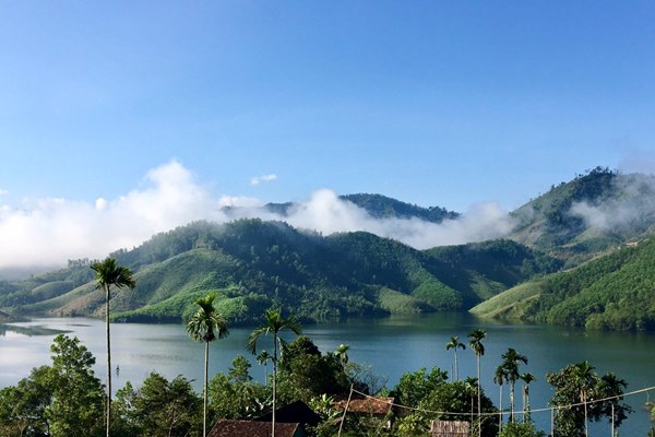 Chàng trai bỏ phố lên rừng phát triển du lịch bền vững - Anh 2