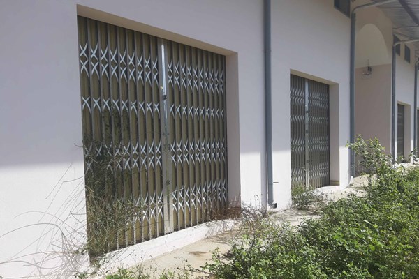 Bình Định: Chợ huyện miền núi xây xong hơn 10 tỉ đồng, nhưng không hoạt động? - Anh 2