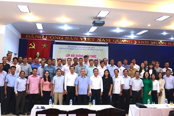 Khai giảng Lớp bồi dưỡng kiến thức quản lý nhà nước về TDTT - Anh 2