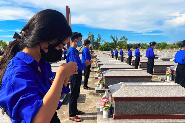 Bản hùng ca trên vùng cát trắng - Anh 2