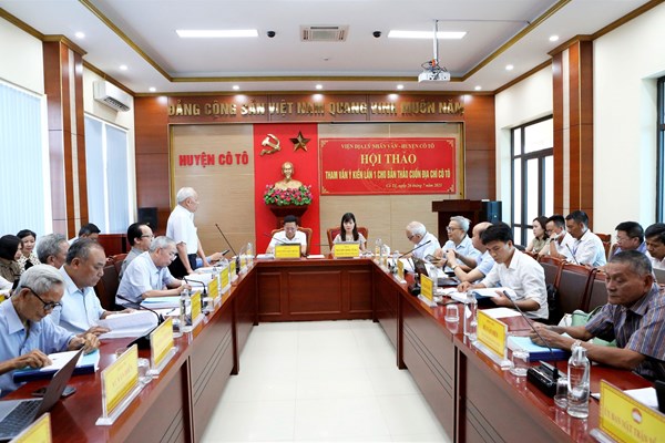 Hội thảo tham vấn ý kiến cho ấn phẩm Địa chí huyện Cô Tô - Anh 1