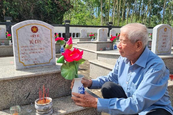 Di tích lịch sử quốc gia địa đạo Đám Toái - nơi an nghỉ 66 thương, bệnh binh, y, bác sĩ - Anh 1