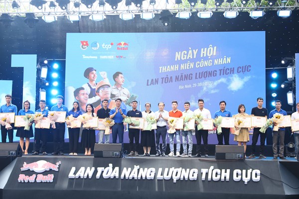 Sôi nổi Ngày hội “Thanh niên công nhân – Lan toả năng lượng tích cực” - Anh 1