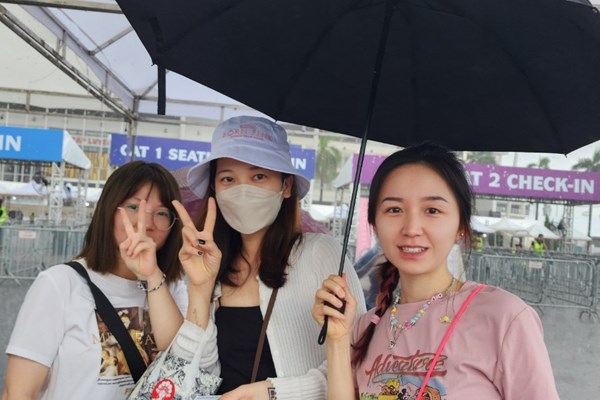 Náo nức chờ đêm diễn thứ hai của BlackPink tại Hà Nội - Anh 4