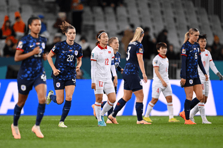 Tuyển nữ Việt Nam thi đấu cố gắng trong trận chia tay World Cup nữ 2023 - Anh 4