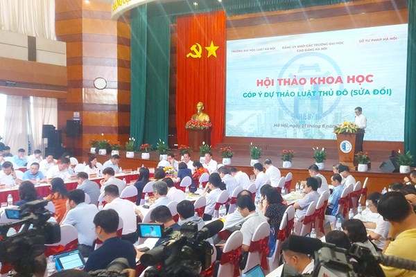 Hội thảo khoa học “Góp ý Dự thảo Luật Thủ đô (sửa đổi)” - Anh 1