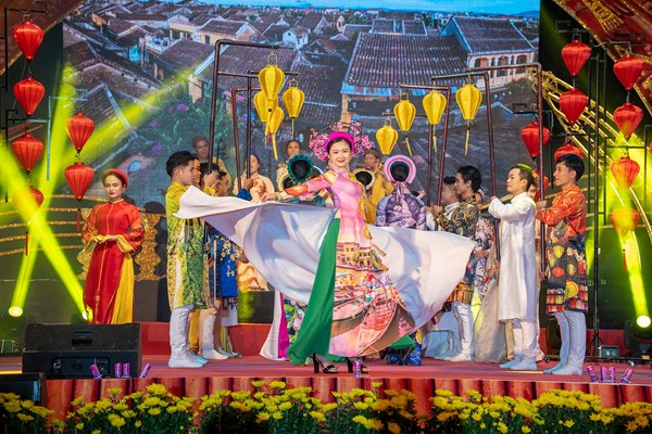 Tôn vinh nghệ thuật dân gian và nghề thủ công tại Giao lưu văn hóa Hội An- Nhật Bản - Anh 2
