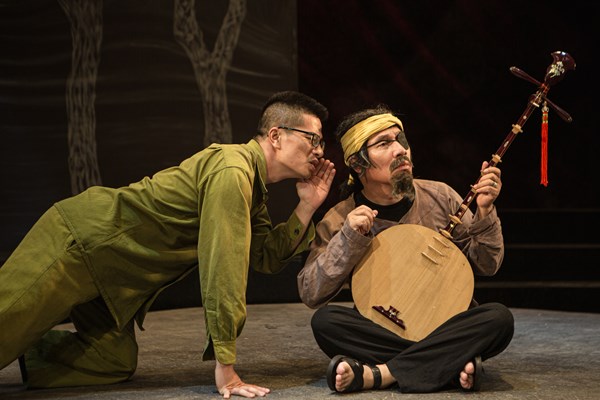 Thiếu hơi thở cuộc sống: “Món nợ”của những người làm sân khấu - Anh 2
