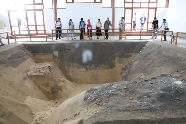 Khảo sát, tìm hiểu và truyền thông về Di tích quốc gia đặc biệt văn hóa Sa Huỳnh - Anh 2