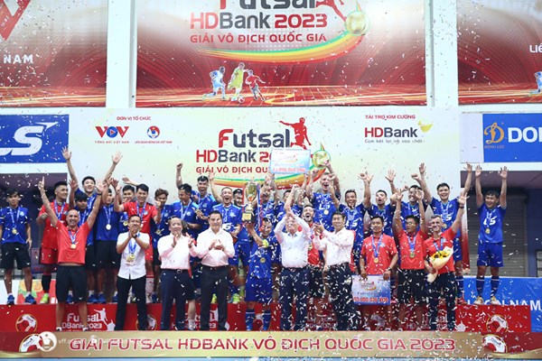 Thái Sơn Nam lần thứ 12 vô địch quốc gia - Anh 2