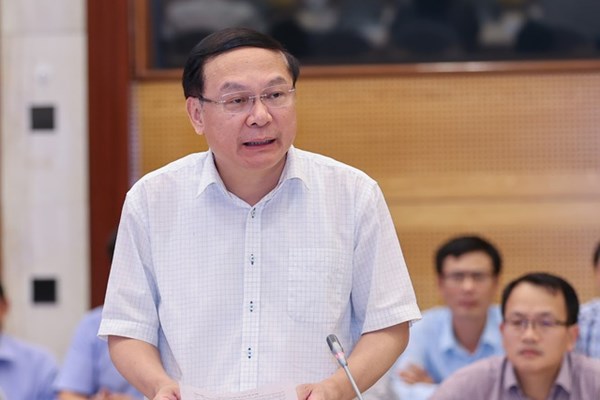 Phải di dời dân khi phát hiện dấu hiệu sạt lở lớn - Anh 1