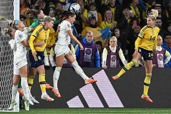Đương kim vô địch Mỹ bị loại ở vòng 1/8 World Cup nữ 2023 - Anh 1