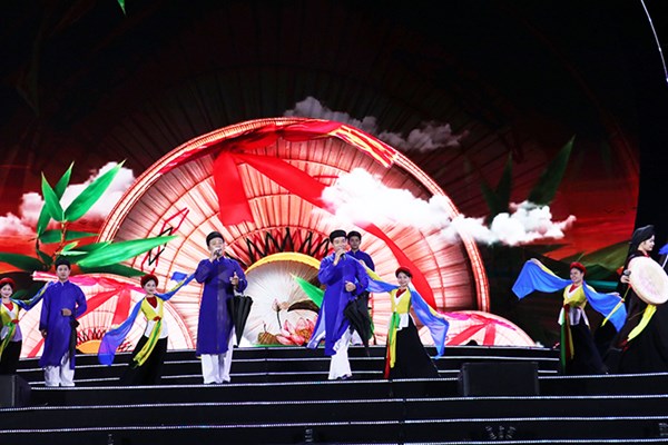 Lắng đọng Festival dân ca Ví, Giặm Nghệ Tĩnh - Anh 2