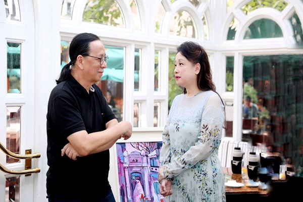 “Vẻ đẹp Hồng Tâm” - nhìn lại chặng đường mỹ thuật ủng hộ phòng, chống Covid-19 - Anh 2