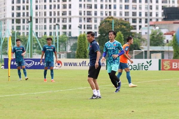 Ông Hoàng Anh Tuấn là HLV U23 Việt Nam dự Giải Đông Nam Á - Anh 1
