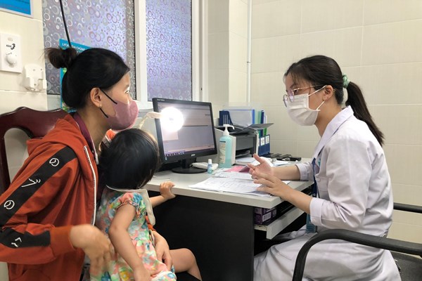 Dịch đau mắt đỏ bùng phát trên địa bàn Quảng Ngãi - Anh 1