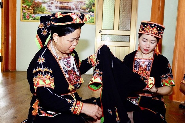“Giữ lửa” nghề truyền thống - Anh 1
