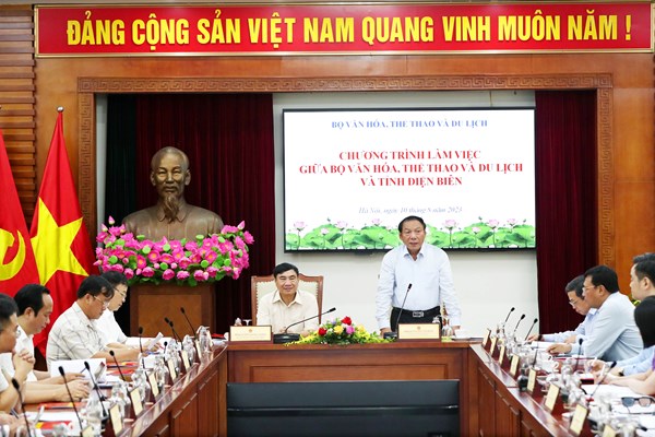 Bộ trưởng Nguyễn Văn Hùng: Điện Biên nên ban hành Nghị quyết về phát triển văn hóa… - Anh 1