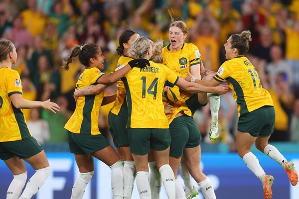 Xác định bốn đội vào bán kết World Cup nữ 2023 - Anh 1
