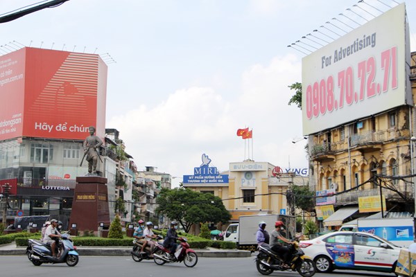 Quảng cáo ngoài trời phải làm nổi bật giá trị văn hóa - Anh 1