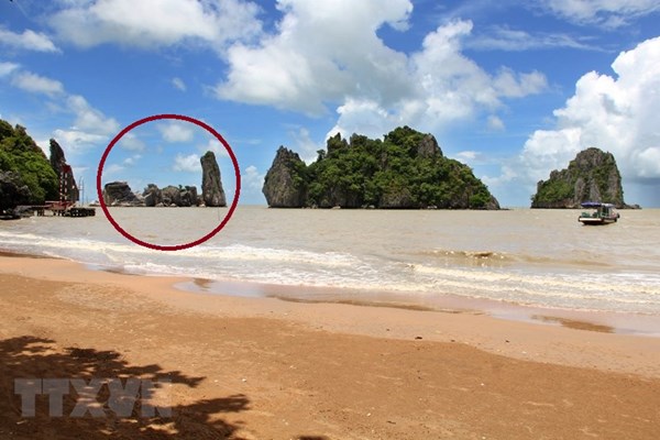 Hòn trống mái ở vịnh Hạ Long có nguy cơ bị gãy, đổ: Cần ngay giải pháp bảo tồn cấp thiết - Anh 2