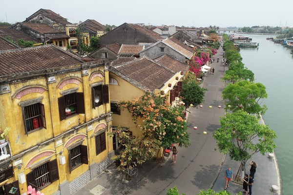 Xây dựng và phát triển Hội An thành đô thị du lịch quốc gia - Anh 1